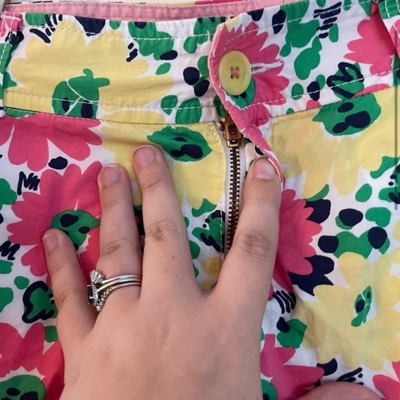 Lilly Pulitzer Doodle Bug Daisy Floral Pink Ladybug Shorts Women’s Size 8 - Picture 4 of 10